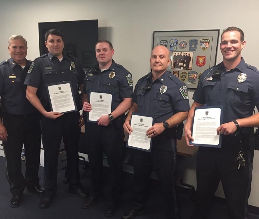 19961230_652471304952087_7510099799803522082_n